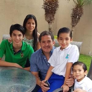 Meet your Posher, Juan sebastian